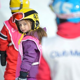 Kinderhotel: Kinder beim Skifahren - Club Med Cervinia