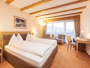 Sunstar Hotel Davos Zimmerkategorien Doppelzimmer Standard Balkon