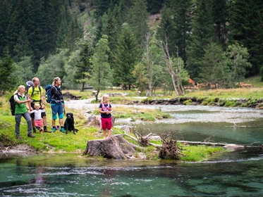 Kinderhotel: Unterwegs mit Nationalparkranger im Seebachtal - Hotel Eggerhof