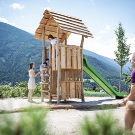 Kinderhotel: Outdoorspielplatz - Das Mühlwald - Quality Time Family Resort