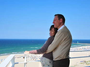 Kinderhotel: Jedes Zimmer mit Balkon und Meerblick - Hotel Neptun