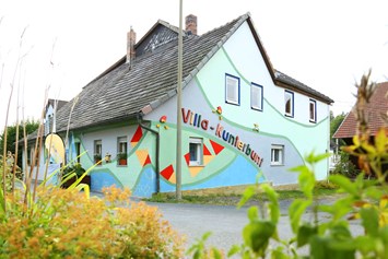 Kinderhotel: Kinderhaus "Villa Kunterbunt" - Waldhotel Bächlein