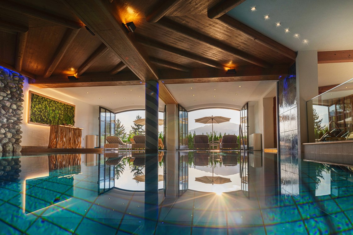 Kinderhotel: Indoor-Pool - Alpines Lifestyle Hotel Tannenhof