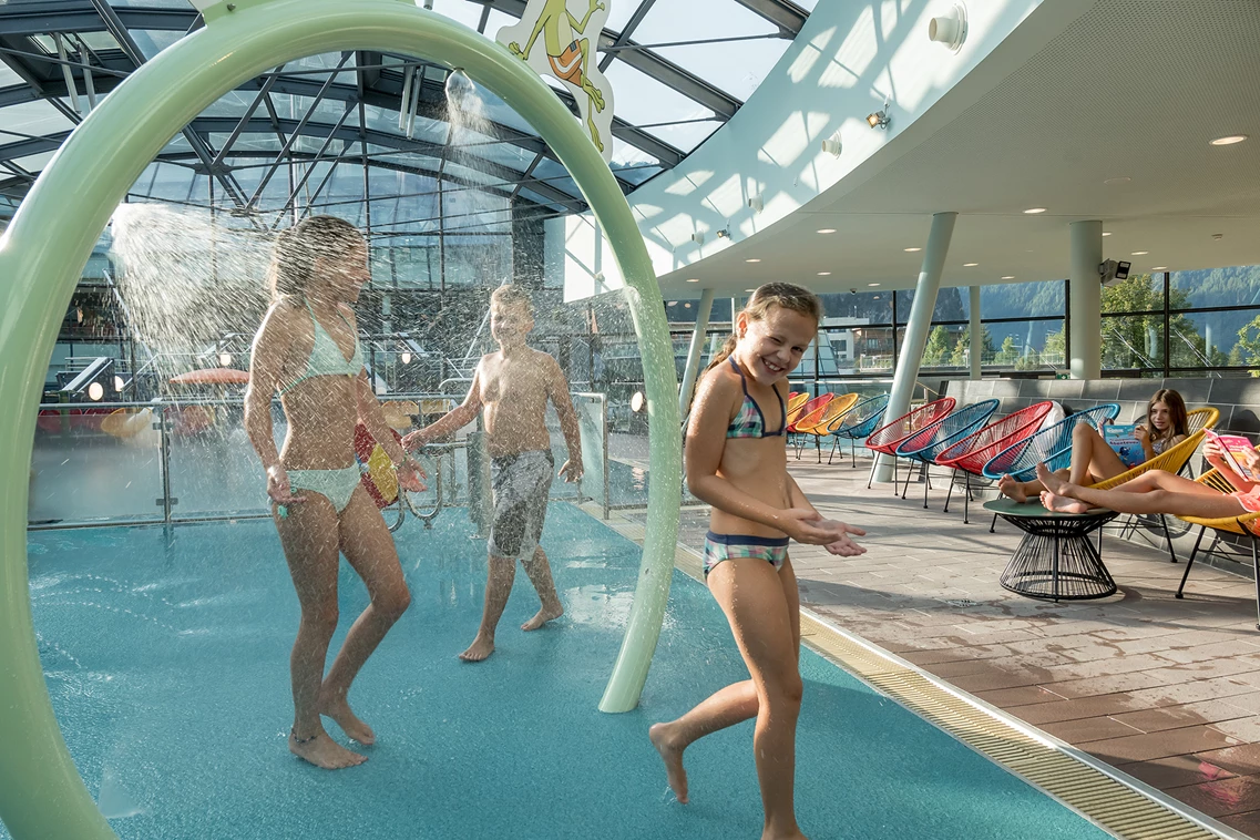 Kinderhotel: AQUA DOME - Tirol Therme Längenfeld