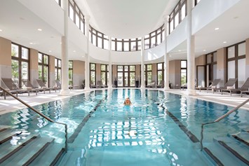 Kinderhotel: Schwimmbad - Grand Hotel des Bains Kempinski St. Moritz