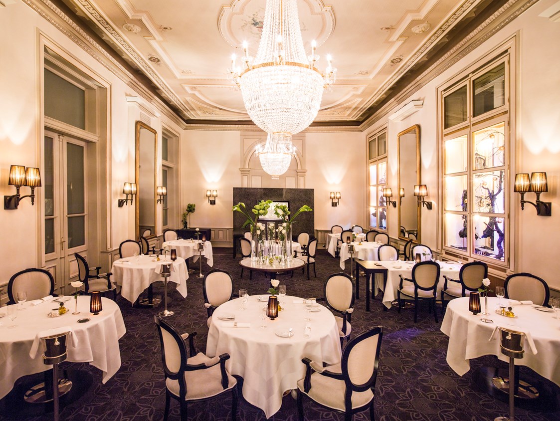Kinderhotel: Ca d'Oro Restaurant - Grand Hotel des Bains Kempinski St. Moritz
