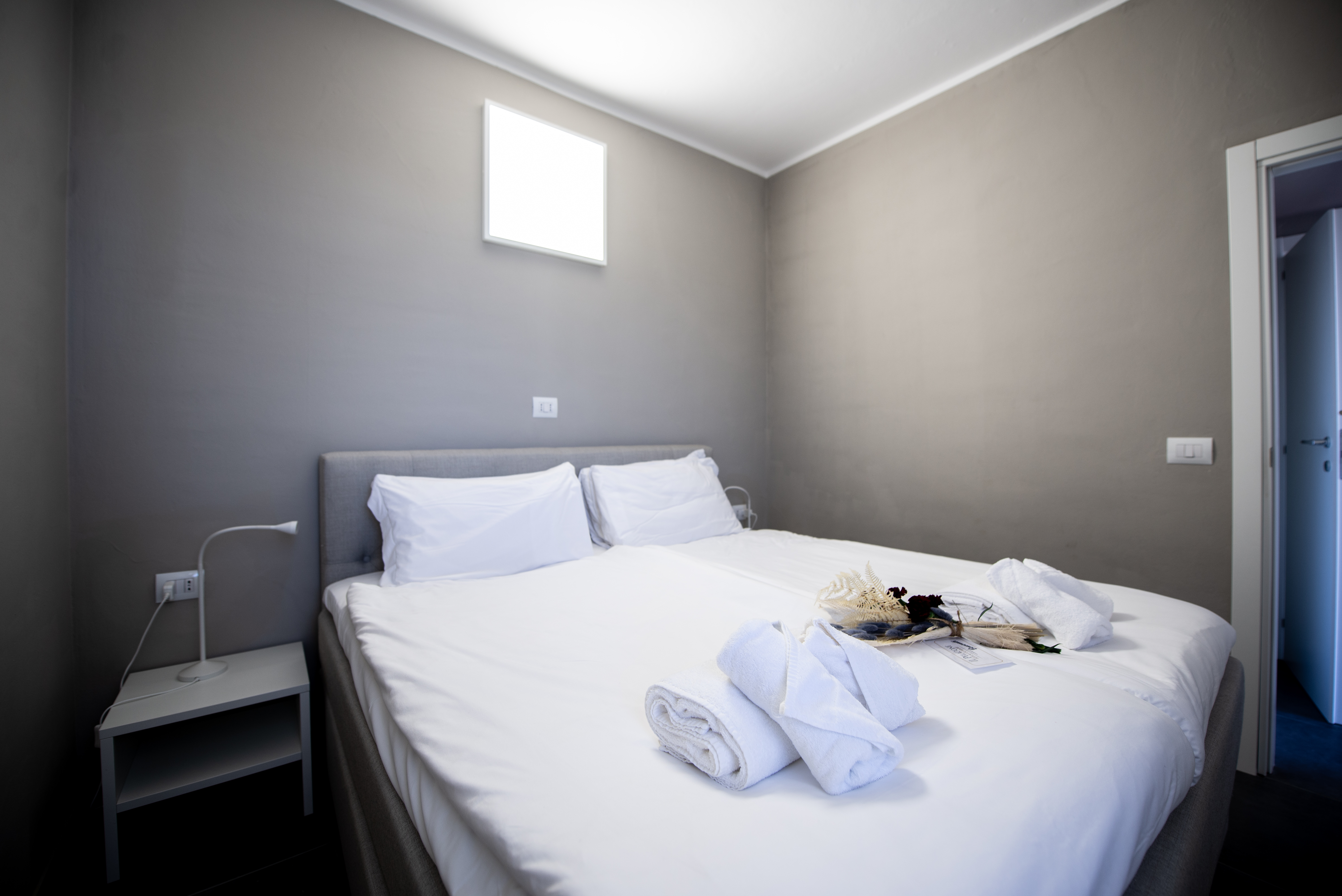 Kinderhotel: Unsere Apartments sind in den Kategorien One-Room, Two-Room und Three-Room verfügbar, komfortabel eingerichtet und ideal für einen entspannten Aufenthalt. - Il Pelagone Hotel & Golf Resort Toscana - Hotel | Umgebung, Wohnen | Schlafen