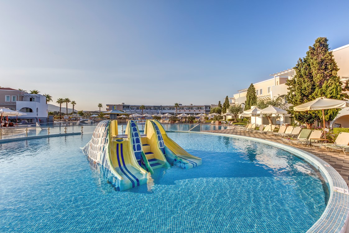 Tui Magic Life Marmari Palace - inul adara