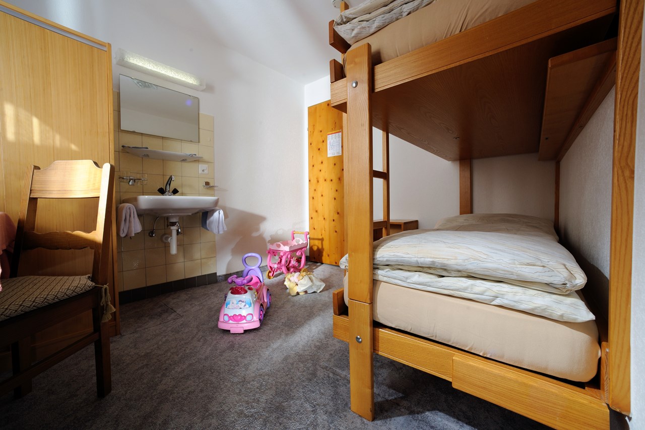 Swiss Family Hotel Alphubel *** Zimmerkategorien Familienzimmer Komfort