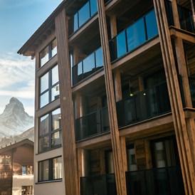 Kinderhotel: Zimmer und Appartements mit Aussicht auf das Matterhorn. - Resort La Ginabelle