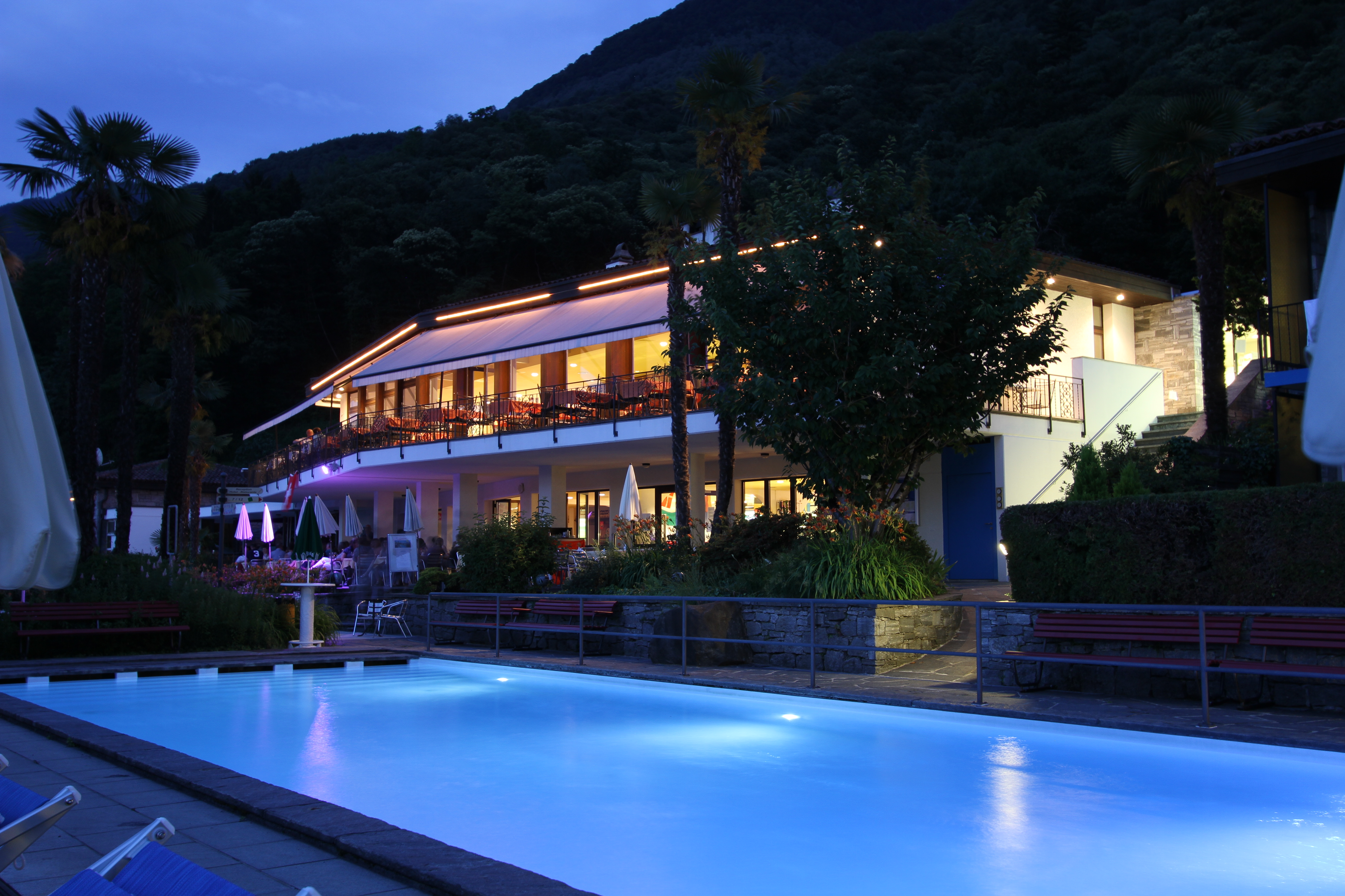 Familienhotel: Restaurant bei Nacht - Familienhotel La Campagnola - Essen | Trinken