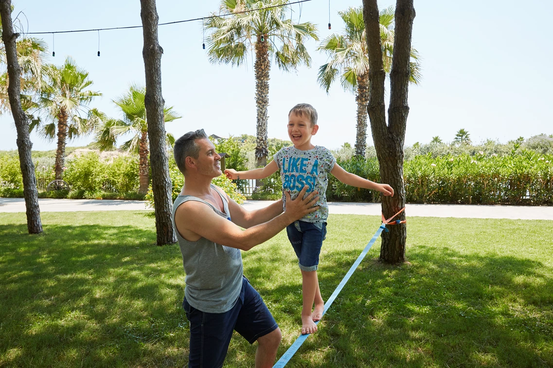 Kinderhotel: Slackline - ROBINSON Club Nobilis