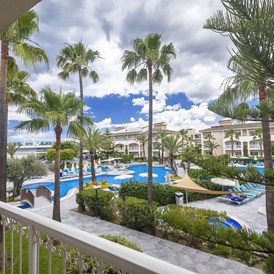 Kinderhotel: Pool und Gartenanlage - FAMILY HOTEL Playa Garden