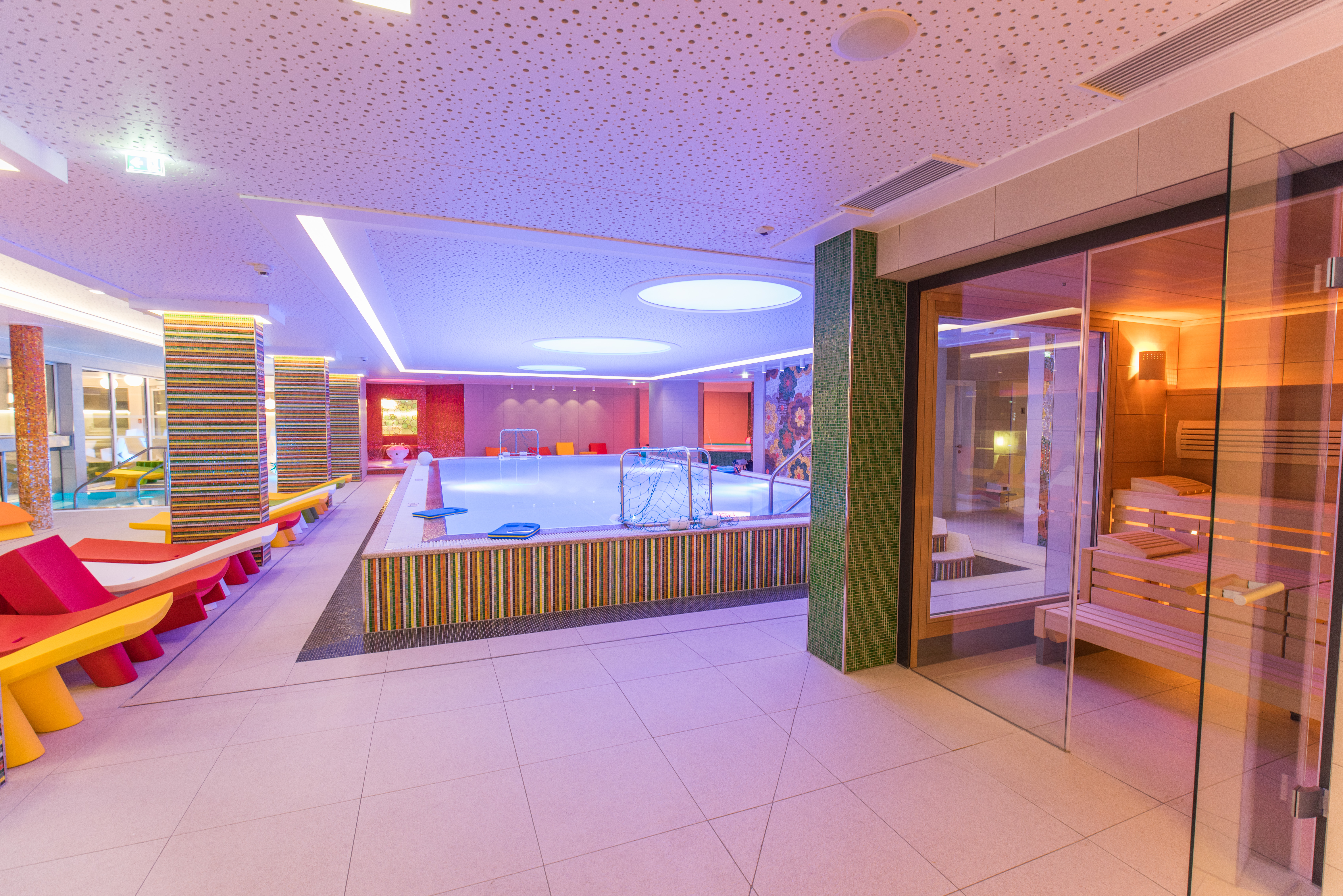 Kinderhotel: Wellnessbereich für Familien - AIGO welcome family 4*S