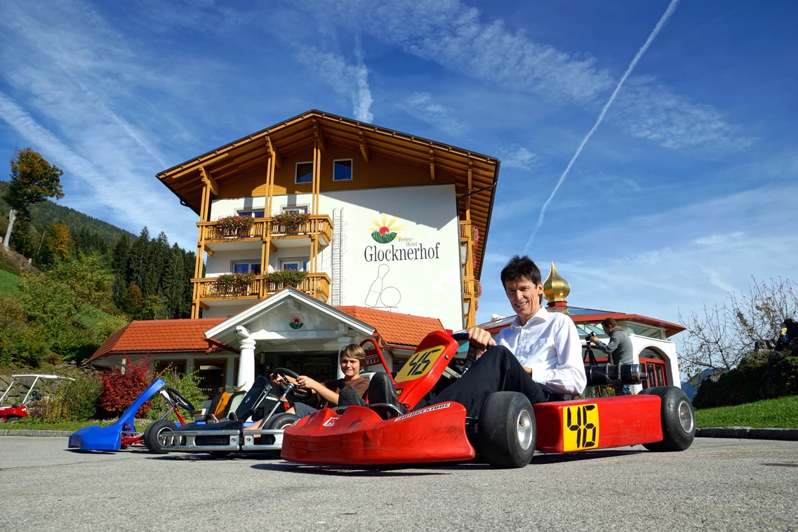 Kinderhotel: Gokart fahren - wöchentlich im Sommer - Hotel Glocknerhof