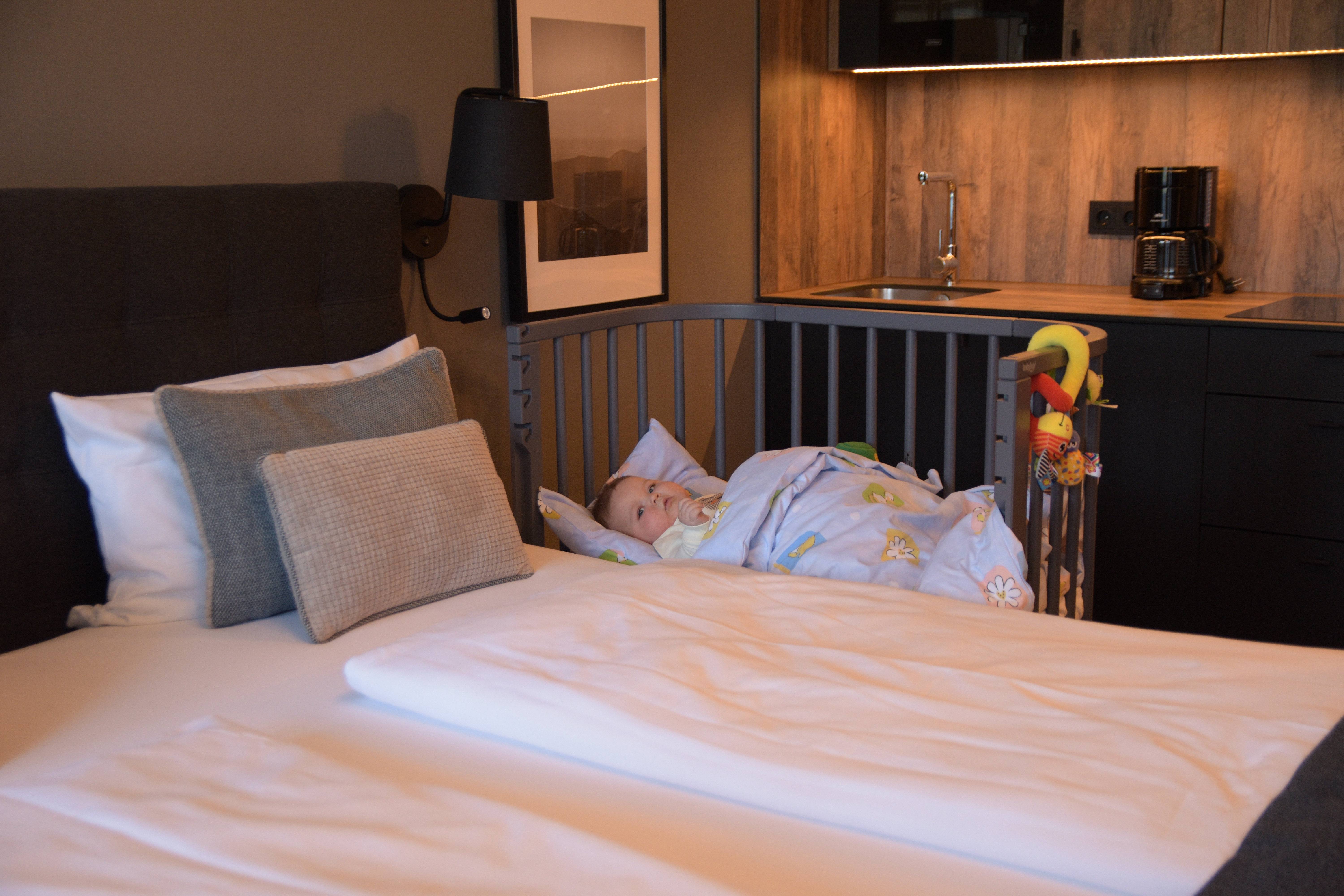 Kinderhotel: Glückliches Baby - MONDI Familien & Aktivresort Oberstaufen