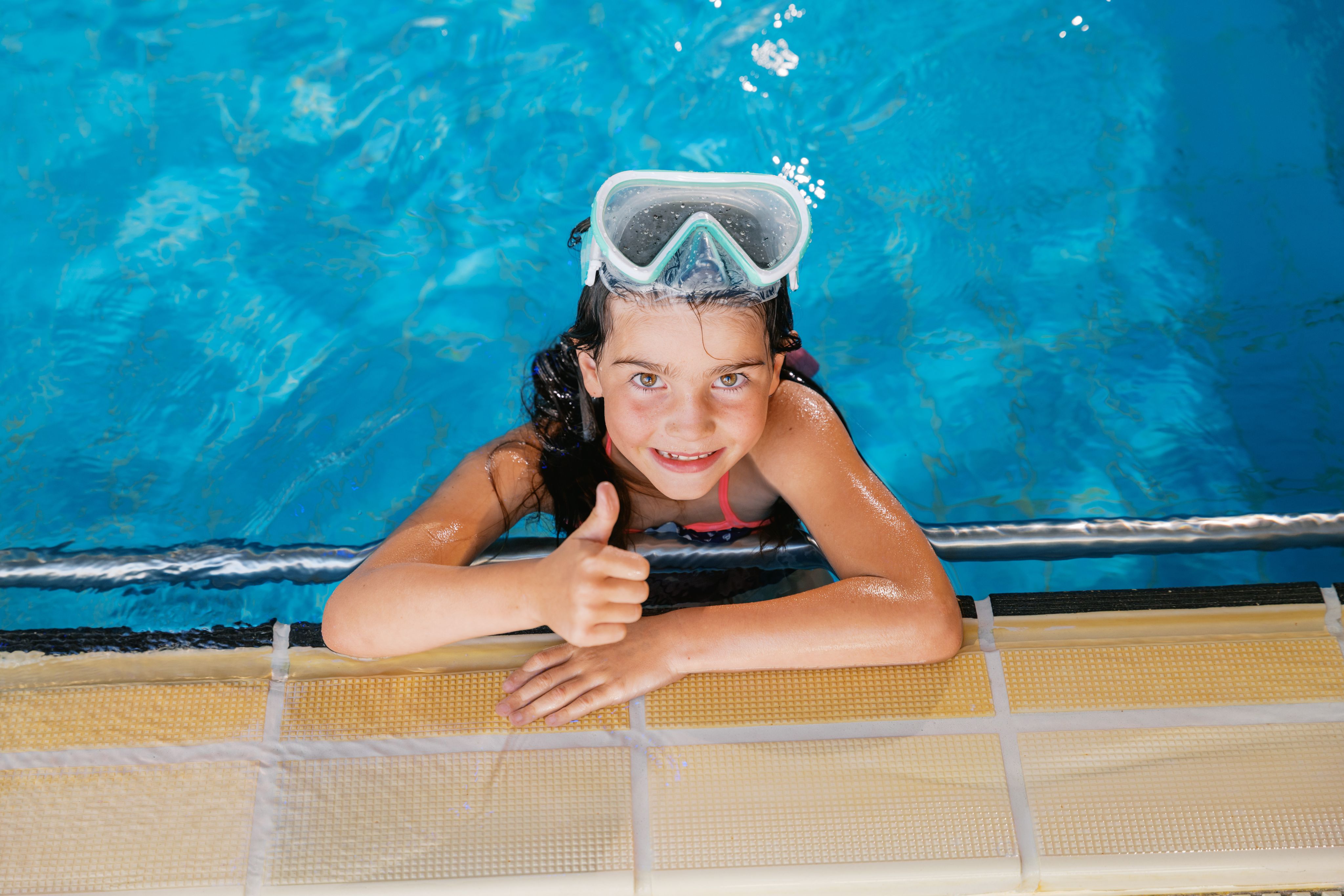 Kinderhotel: Schwimmbad - MONDI Familien & Aktivresort Oberstaufen - Wasser | Wellness