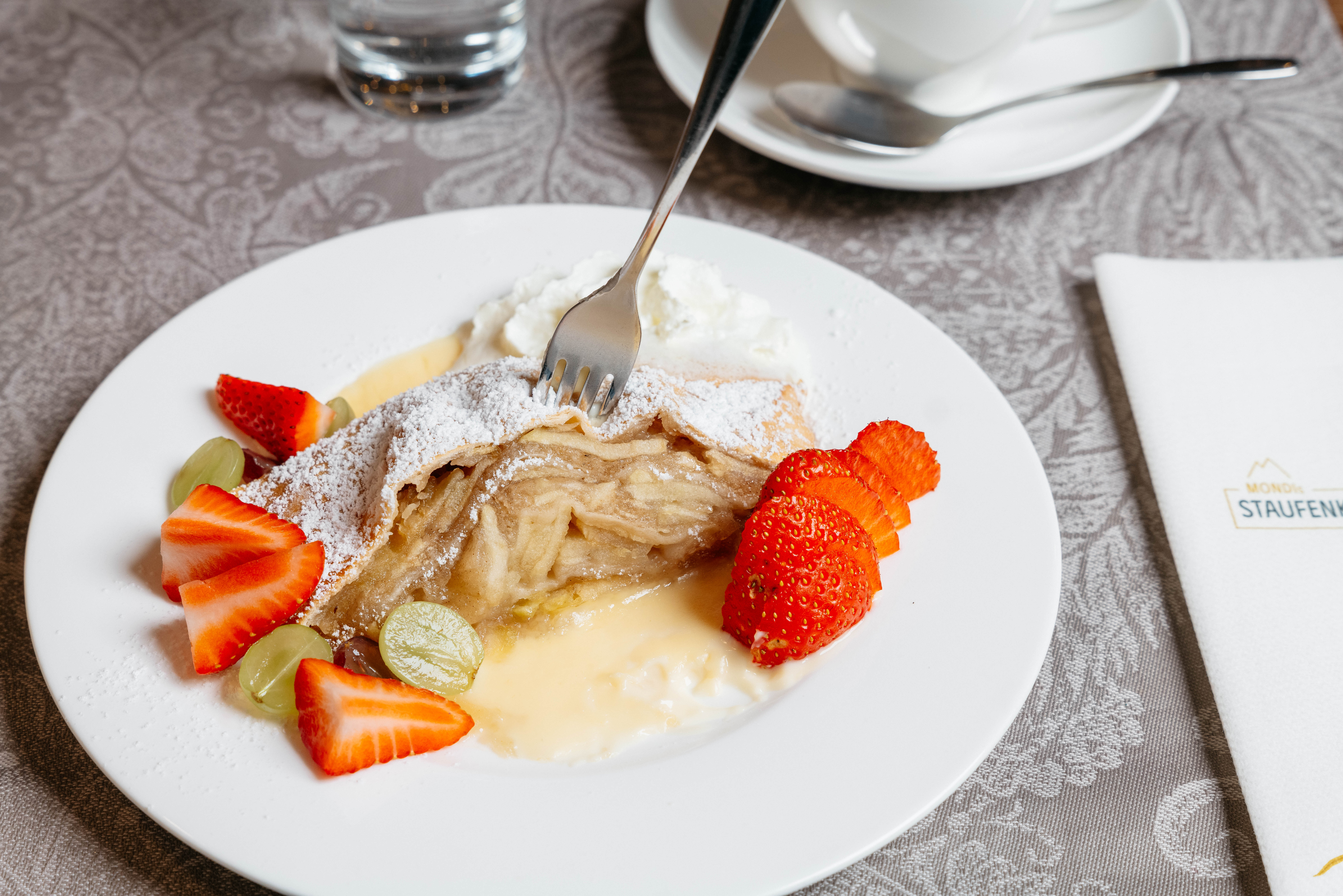 Kinderhotel: Restaurant Staufenküche - MONDI Familien & Aktivresort Oberstaufen - Essen | Trinken