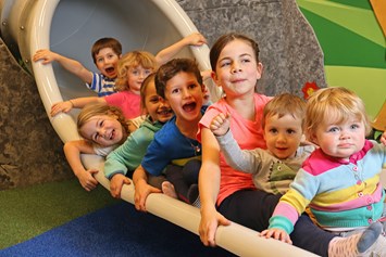 Kinderhotel: Neuer Indoorspielplatz - MONDI Resort Oberstaufen