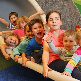Kinderhotel: Indoorspielplatz - MONDI Resort Oberstaufen