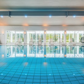 Kinderhotel: Hotelschwimmbad - MONDI Resort Oberstaufen