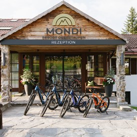 Kinderhotel: Haupteingang - MONDI Resort Oberstaufen