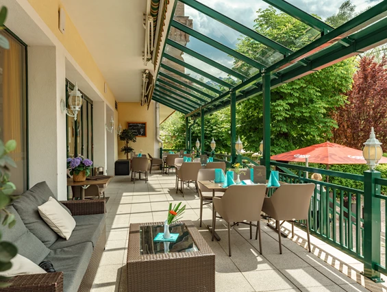 Kinderhotel: Hotelterrasse - Sport & Familienhotel Bärenwirt