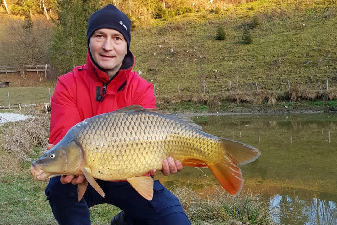 Kinderhotel: Petri heil im Oktober  am Angelteich - Sport & Familienhotel Bärenwirt