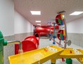 Kinderhotel: Action Waterpark mit mega Wasserrutsche (47m länge), Funpool & Planschbecken - Aktiv-& Wellnesshotel Bergfried