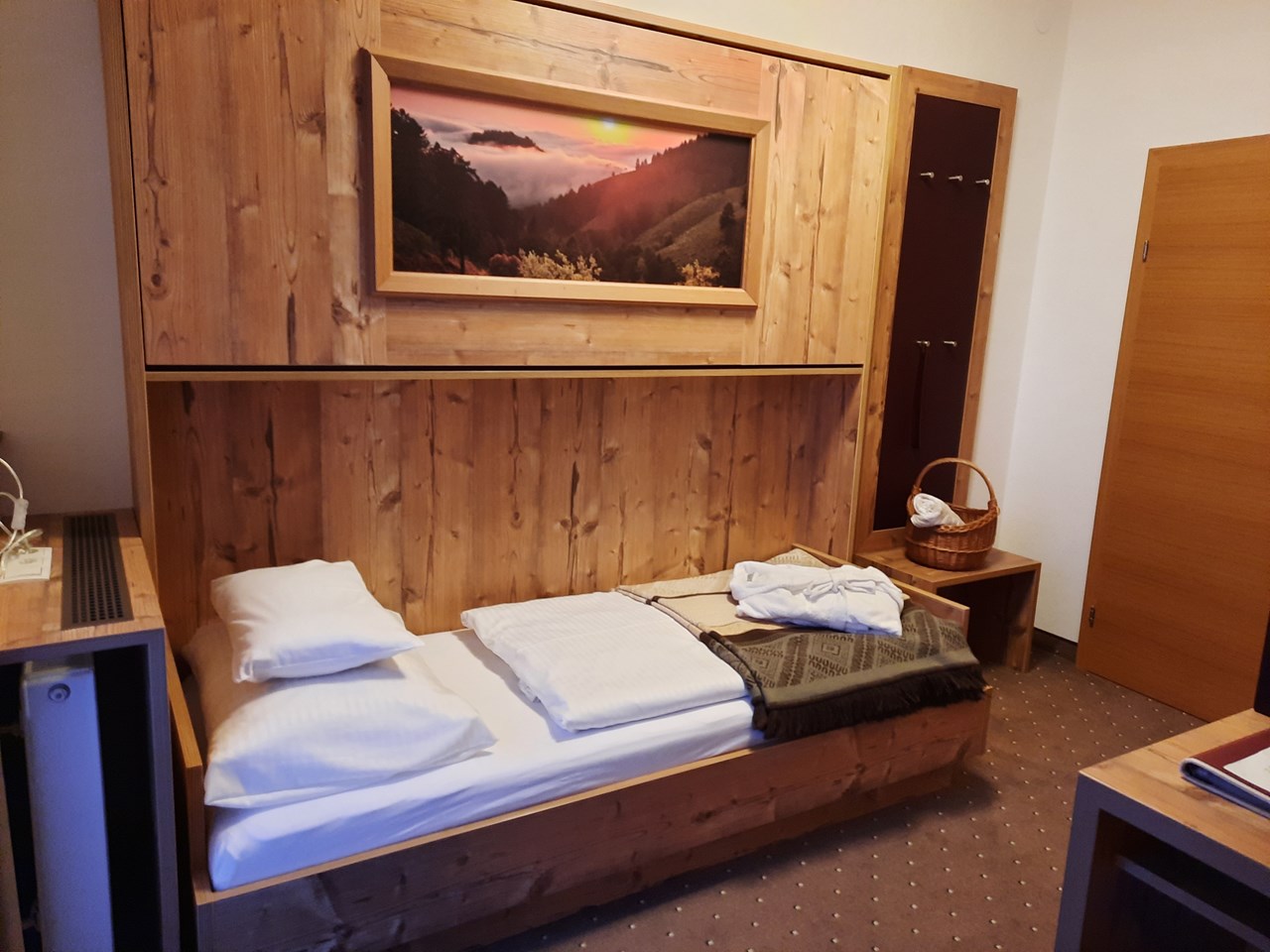 Familienhotel Berger ***superior Zimmerkategorien Einzelzimmer mit Kinderbett