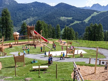 Familotel Zauchenseehof Ausflugsziele Weltcup der Tiere Spielplatz