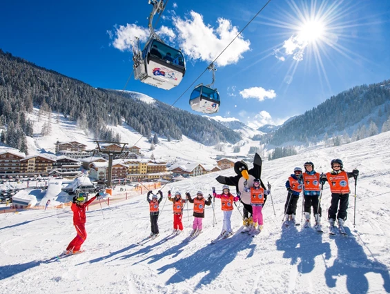 Kinderhotel: Kinder-Skikurs - Familotel Zauchenseehof