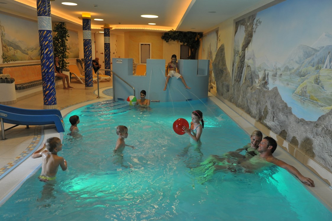 Kinderhotel: Kinderschwimmbad - Familotel Zauchenseehof