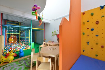 Kinderhotel: Bärenland - Alpenresidenz Ballunspitze**** Kinder- und Wellnesshotel