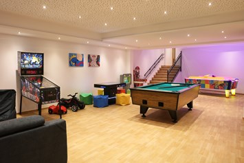 Kinderhotel: Jugendraum - Kinderhotel "Alpenresidenz Ballunspitze"