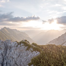 Kinderhotel: Fantastische Bergwelt in Malbun: Sonnenaufgang am Alpspitz - Gorfion Familotel Liechtenstein