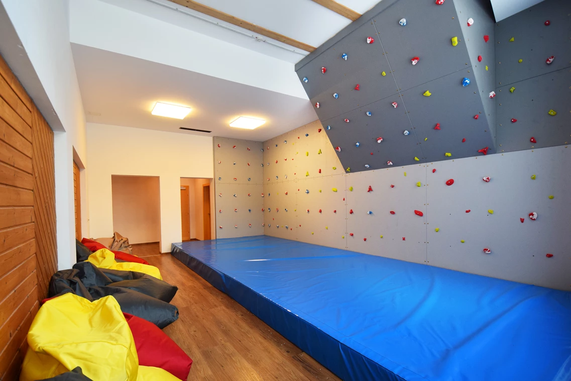 Kinderhotel: Boulderwand - Hotel NockResort