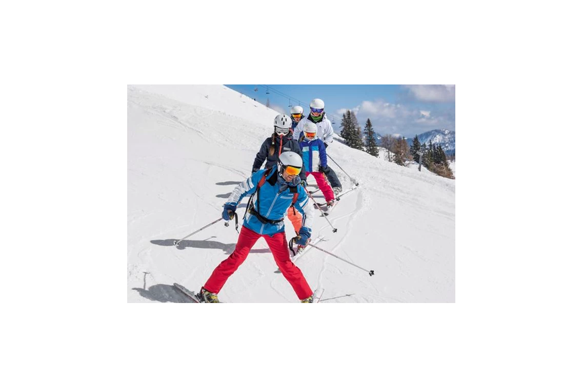 Kinderhotel: Skifahren auf der Tauplitz - Aldiana Club Salzkammergut & GrimmingTherme