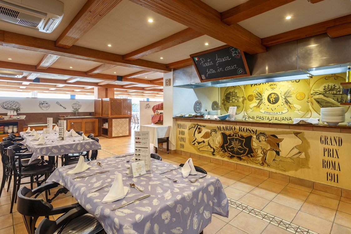 Kinderhotel: Show Cooking Restaurant La Basílica - Royal Son Bou Family Club