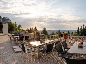 Kinderhotel: Terrasse - Ringberg Hotel