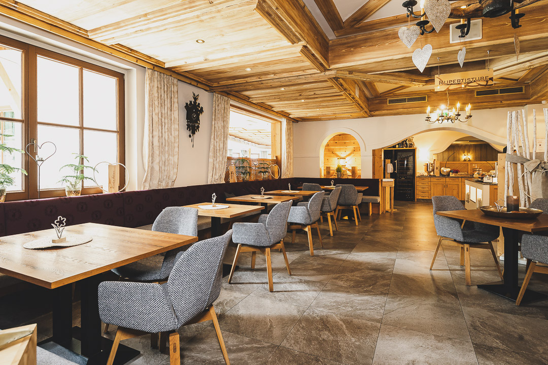 Kinderhotel: Rupertistüberl - ALL INCLUSIVE Hotel DIE SONNE****s - Essen | Trinken, Hotel | Umgebung