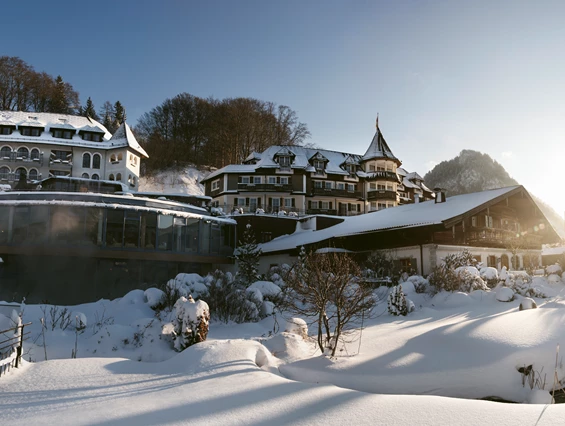 Kinderhotel: Ebner's Waldhof Außenansicht - Ebner's Waldhof am See