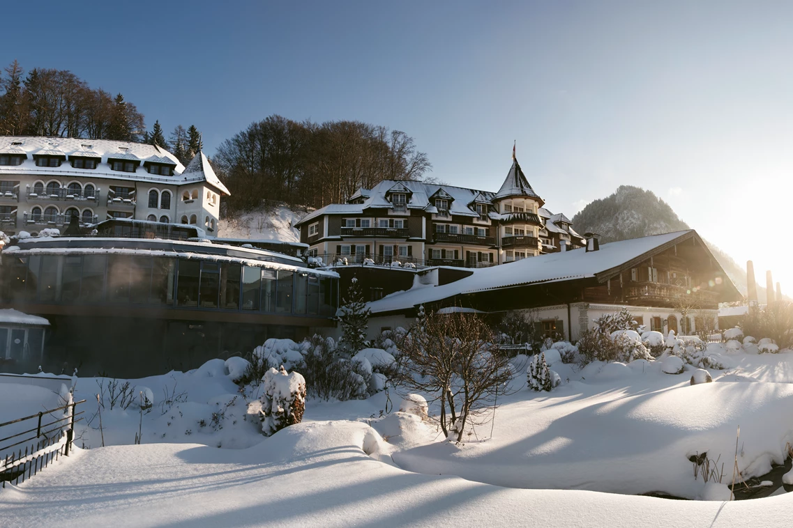 Kinderhotel: Ebner's Waldhof Außenansicht - Ebner's Waldhof am See