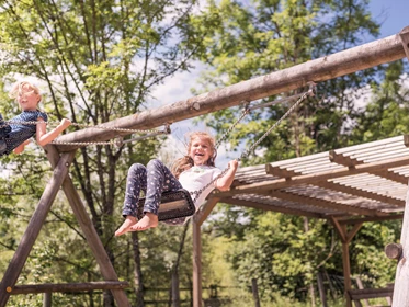 Kinderhotel: Spielplatz - Ebner's Waldhof am See