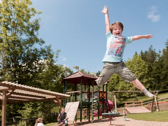 Kinderhotel: Spielplatz - Ebner's Waldhof am See