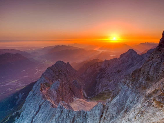 Kinderhotel: Sonnenuntergang - Tirolerhof Familotel Zugspitze