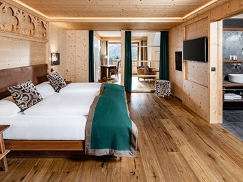 Alpin Hotel Masl Zimmerkategorien Suite Romantica Deluxe ca. 45m²- für 2 - 4 Personen