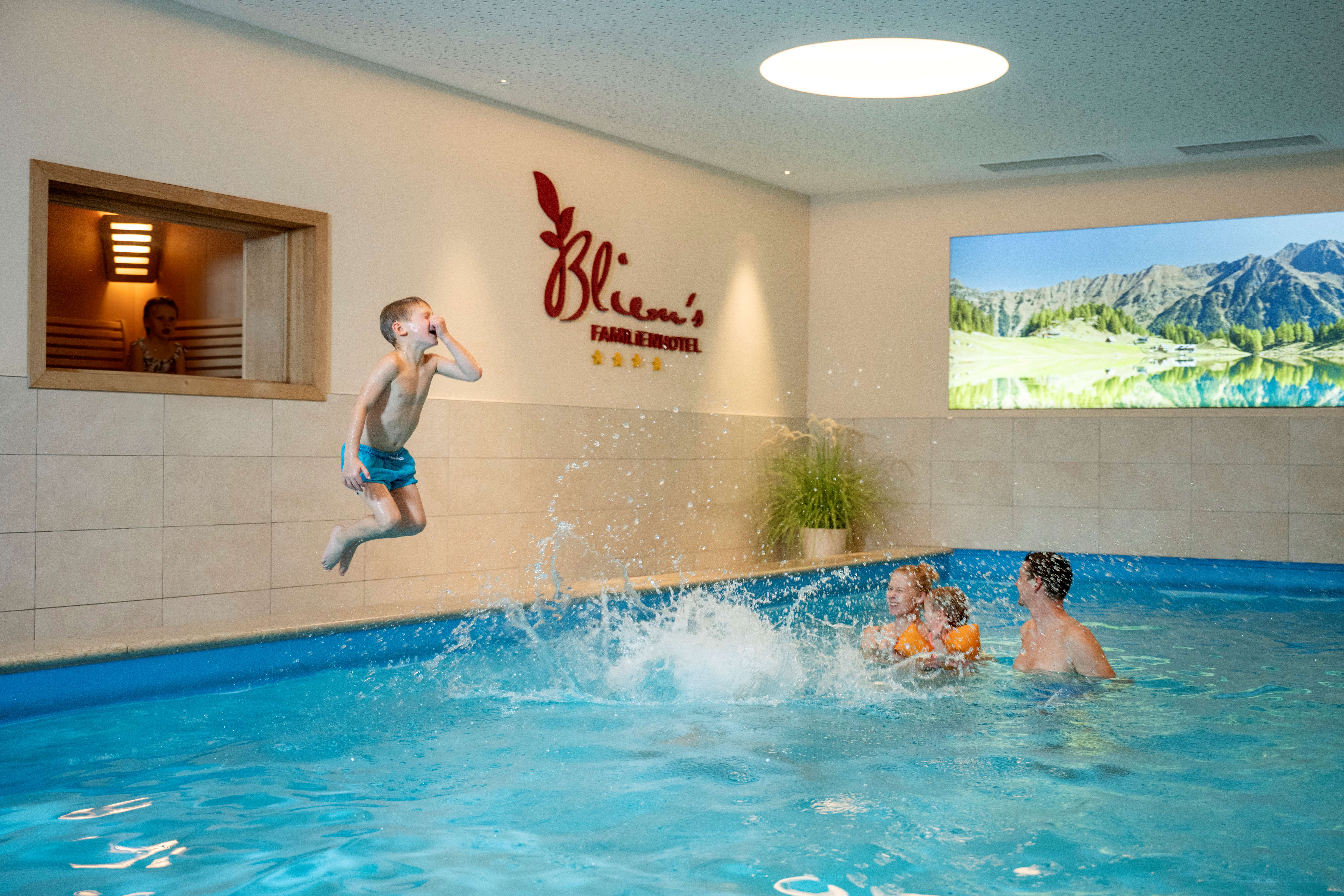 Familienhotel - Hallenbad - Hintersee (Hintersee) - Hotelhallenbad - Bliems Familienhotel**** Schladming