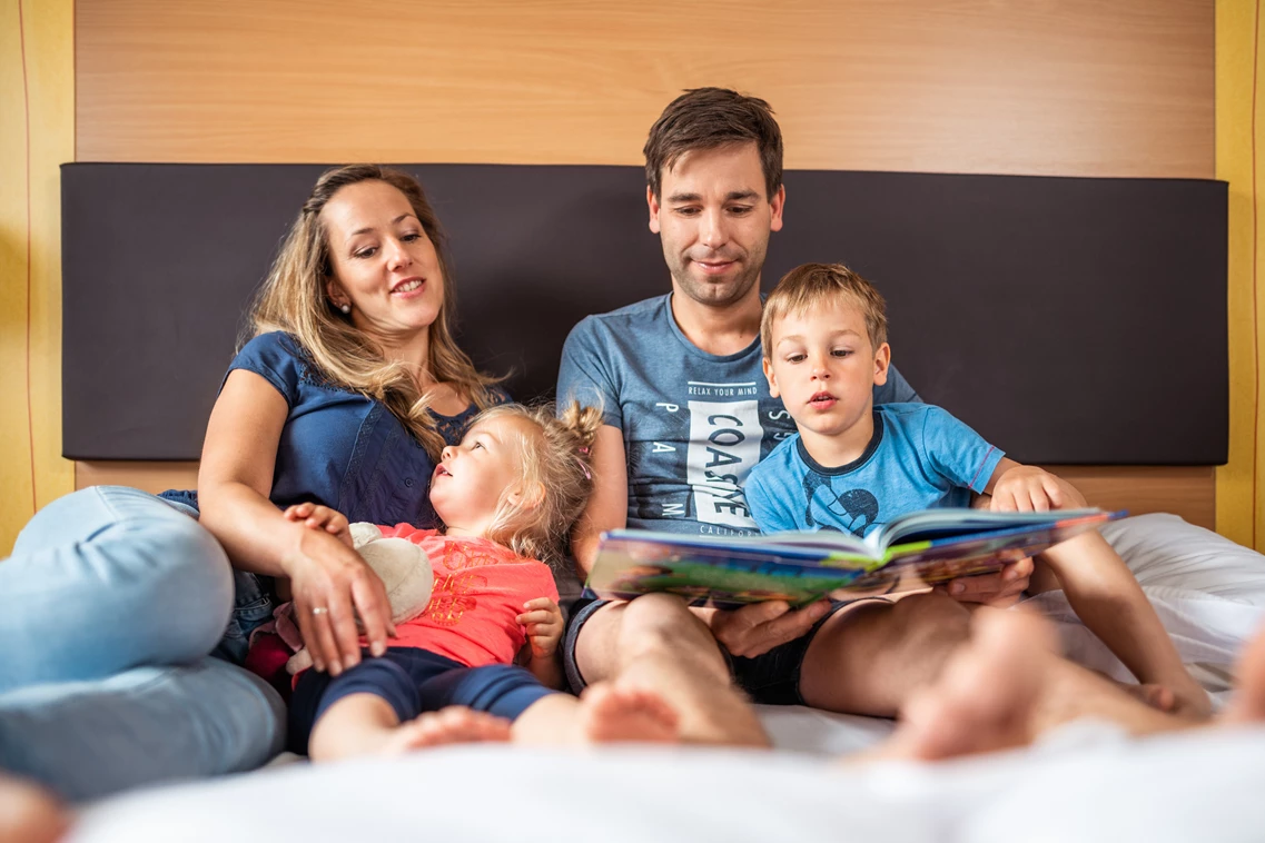 Kinderhotel: Hotelzimmer  - Hotel Am Bühl