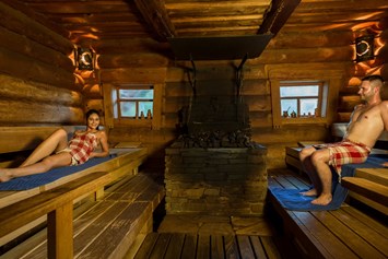 Kinderhotel: Ritualsauna der Badegärten Eibenstock (direkt vom Hotel über den Bademantelgang erreichbar) - Hotel Am Bühl